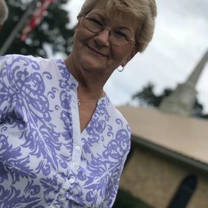 Meet your Posher, Peggy